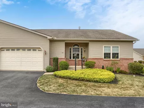 96 Eric Dr, Harrisburg, PA 17111