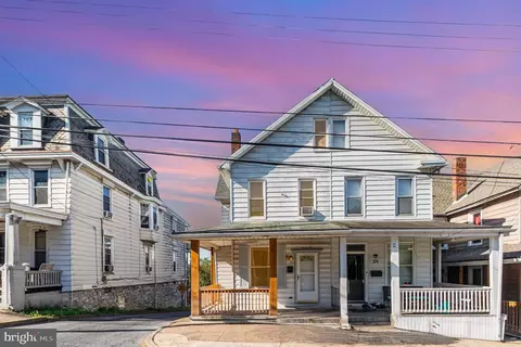 26 S Harrisburg St, Steelton, PA 17113