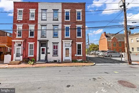 1212 Susquehanna St, Harrisburg, PA 17102