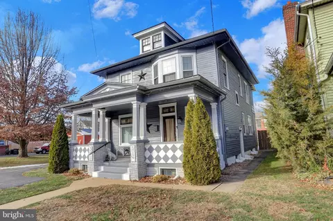 541 Union St, Millersburg, PA 17061