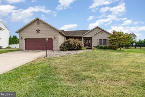 5993 Three Rivers Dr, Harrisburg, PA 17112