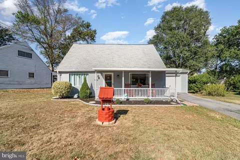6114 Nassau Rd, Harrisburg, PA 17112
