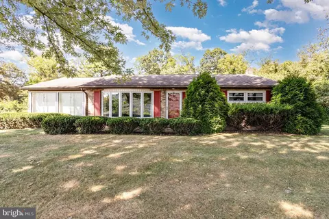 901 Gap View Rd, Dauphin, PA 17018