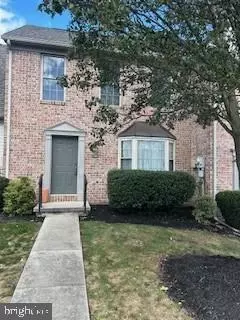 209 Timber View Dr, Harrisburg, PA 17110