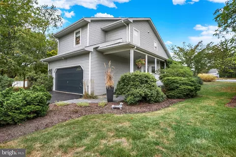 4131 Wimbledon Dr, Harrisburg, PA 17112