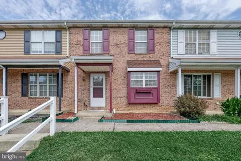 5430 Autumn Dr, Harrisburg, PA 17111