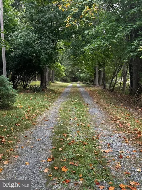 218 N N Hoernerstown Rd, Hummelstown, PA 17036