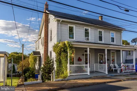 767 Highland St, Harrisburg, PA 17113
