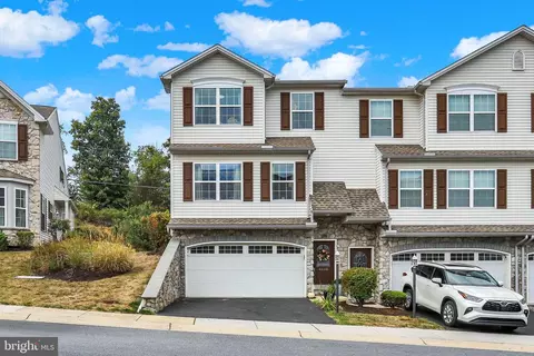 4648 Margarets Dr, Harrisburg, PA 17110