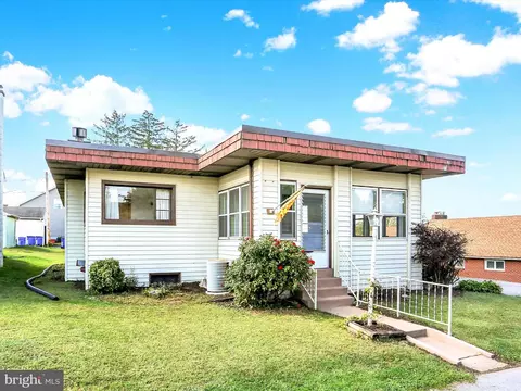 1275 3rd St, Harrisburg, PA 17113