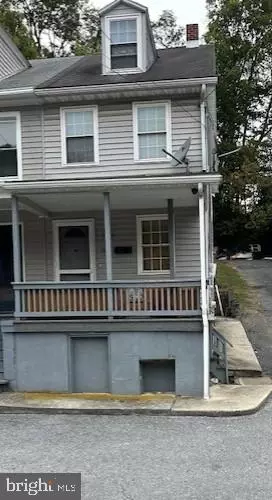 334 Swatara St, Steelton, PA 17113