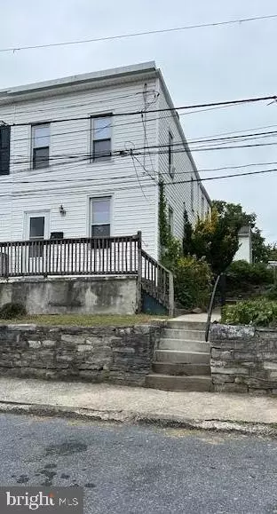 413 Reading St, Steelton, PA 17113