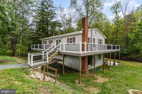 1101 Stoney Creek Rd, Dauphin, PA 17018