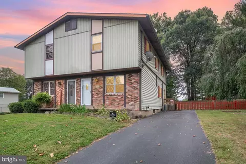7881 Jefferson St, Hummelstown, PA 17036