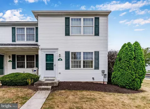 100 Plainview Dr, Harrisburg, PA 17112