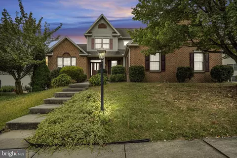 6306 Aston Ct, Harrisburg, PA 17111