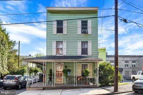 114 N 2nd St, Steelton, PA 17113