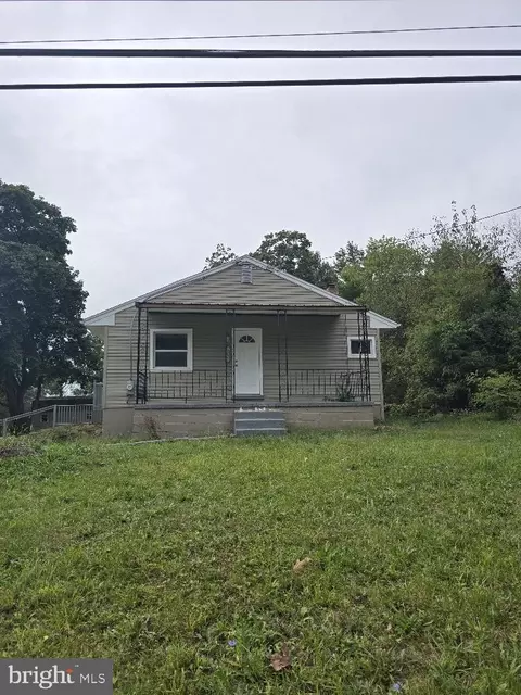 229 N Hoernerstown Rd, Hummelstown, PA 17036