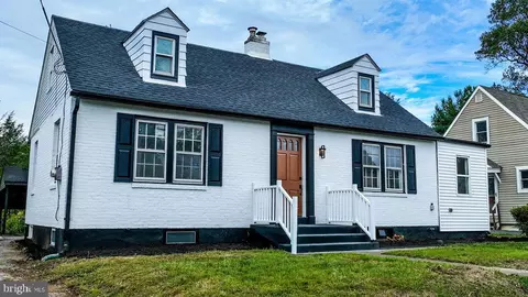 209 Wood St, Harrisburg, PA 17109