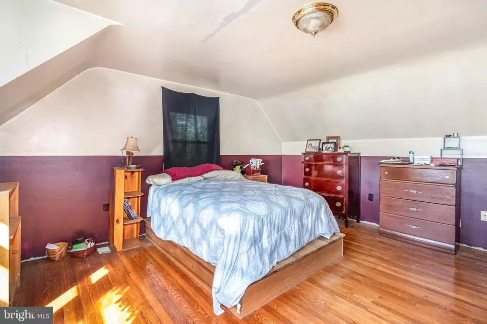 Bedroom - 3763 Montour St, Harrisburg, PA 17111 photo 5 of 6