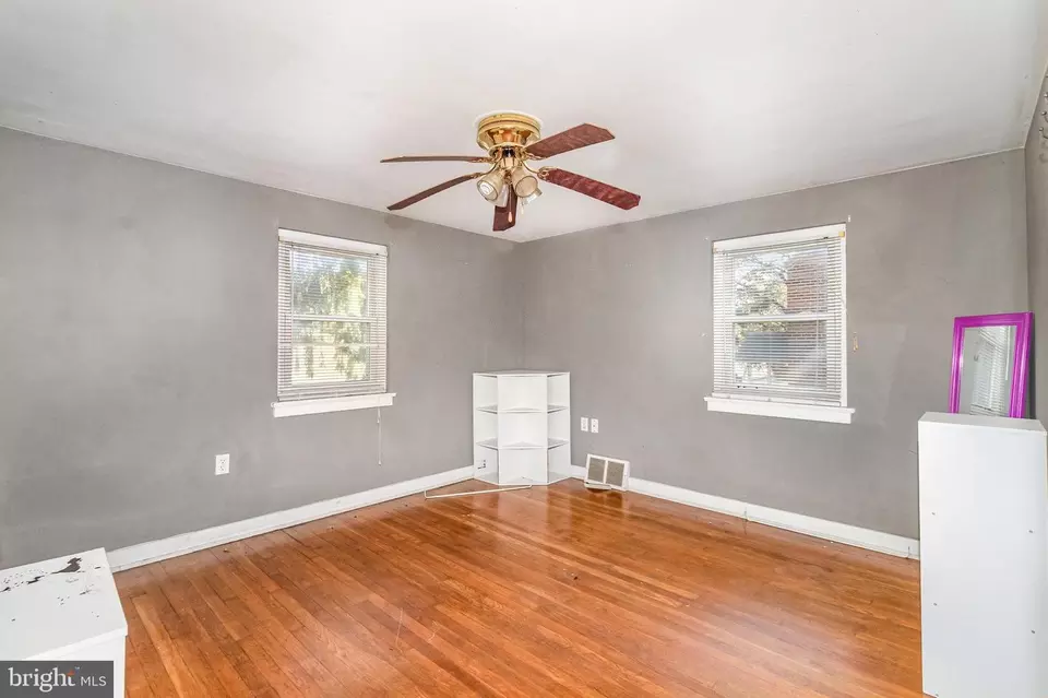 Bedroom - 3763 Montour St, Harrisburg, PA 17111 photo 1 of 6