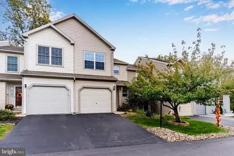 224 Forest Oak Ln, Harrisburg, PA 17110