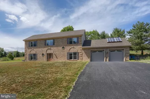 7304 Sandy Hollow Rd, Harrisburg, PA 17112