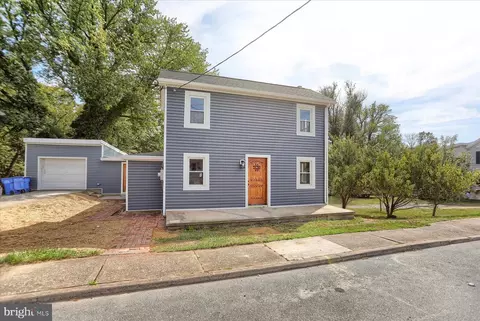 832 Highland St, Harrisburg, PA 17113