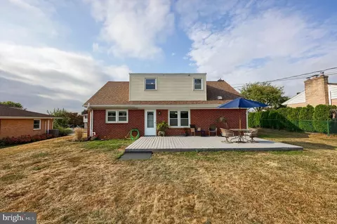 Exterior - 428 Beech Ave, Hershey, PA 17033 photo 7 of 10