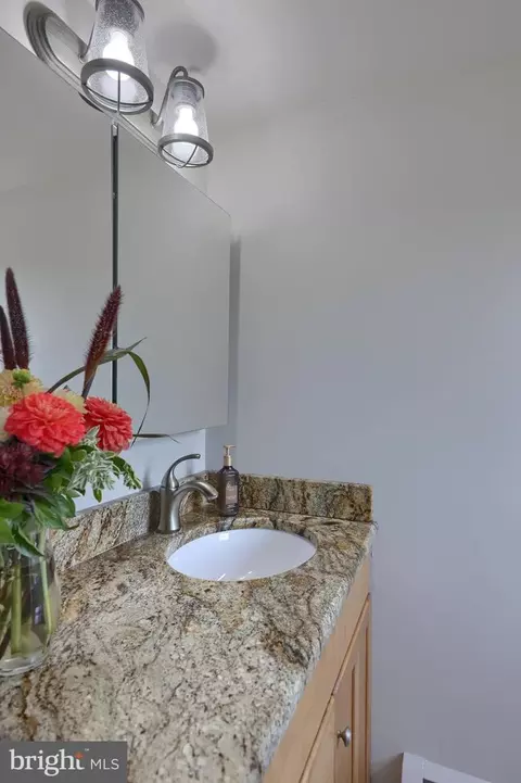 Bath - 428 Beech Ave, Hershey, PA 17033 photo 3 of 5