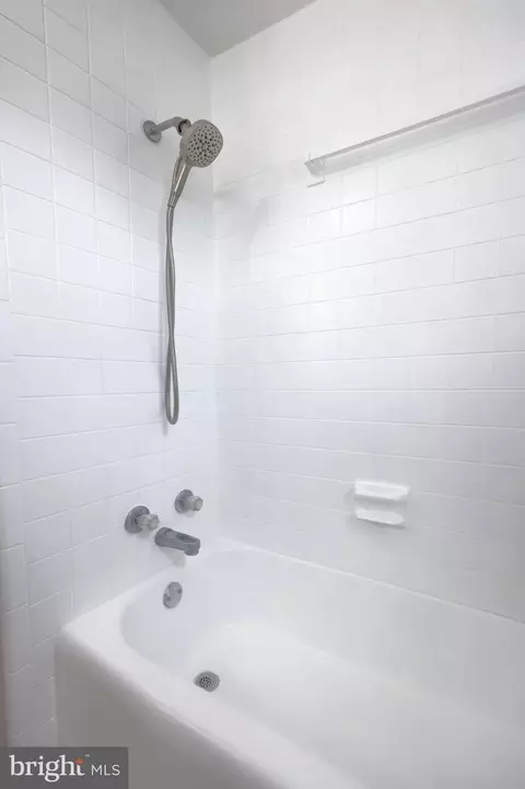 Bath - 428 Beech Ave, Hershey, PA 17033 photo 5 of 5