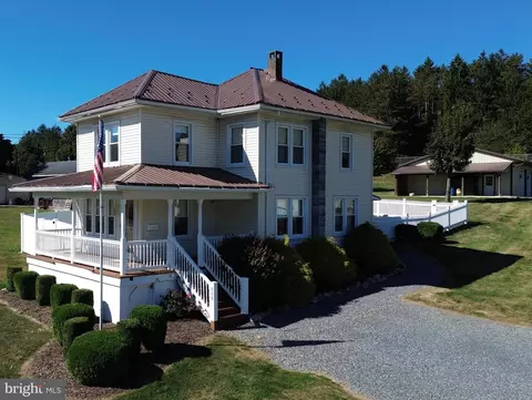 609 W Market St, Williamstown, PA 17098