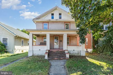 780 State St, Millersburg, PA 17061