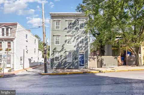 901 Capital St, Harrisburg, PA 17102