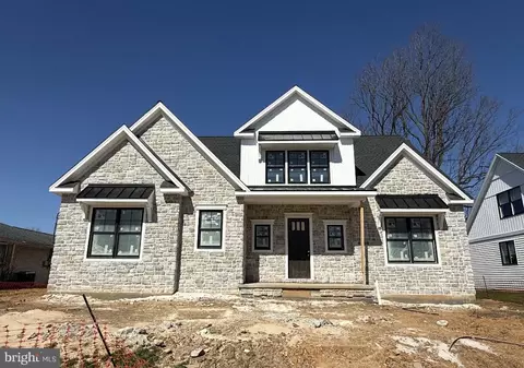 319 Cedar Ave, Hershey, PA 17033