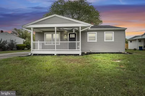 22 Shirley Dr, Middletown, PA 17057
