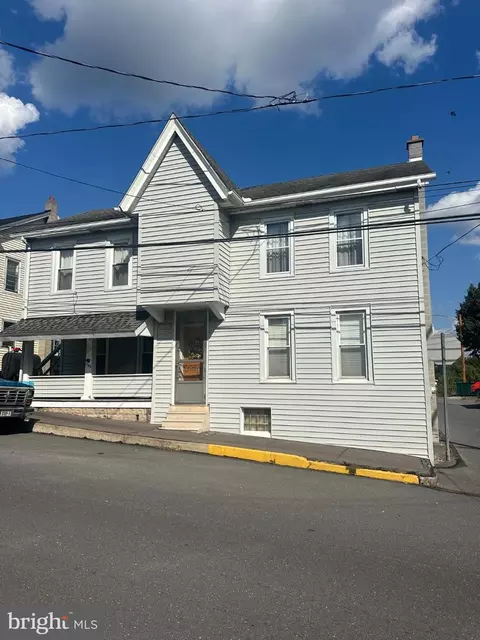 123 N East St, Williamstown, PA 17098