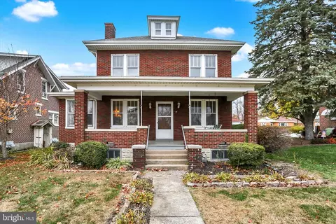 711 Pine St, Steelton, PA 17113