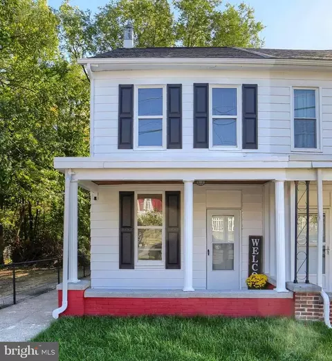 2117 Brookwood St, Harrisburg, PA 17104