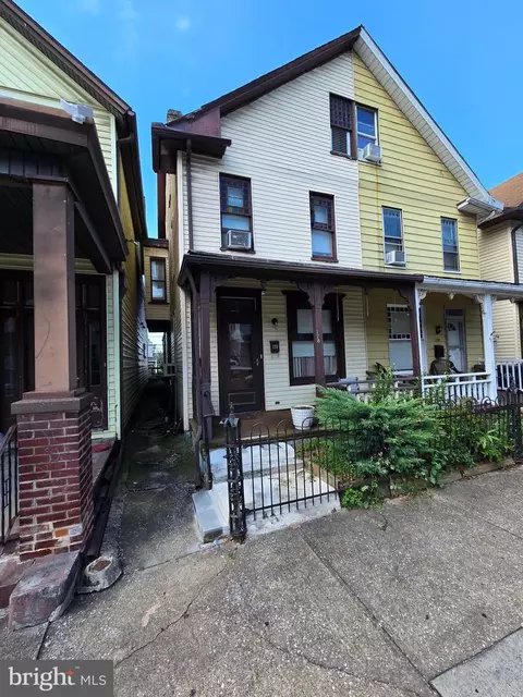 178 S 2nd St, Steelton, PA 17113