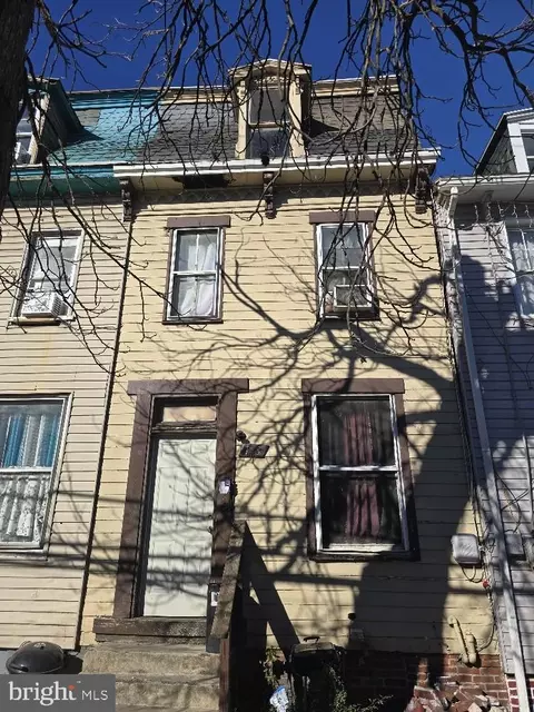 118 S 14th St, Harrisburg, PA 17104