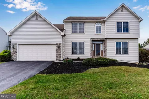 730 Harvest Dr, Harrisburg, PA 17111