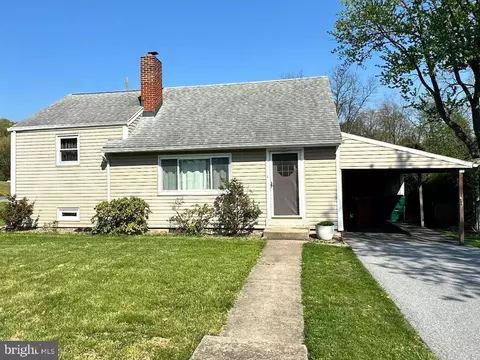 139 Hollywood Dr, Harrisburg, PA 17109