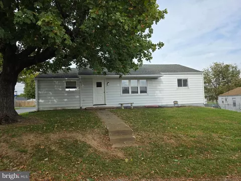 2380 S 3rd St, Steelton, PA 17113