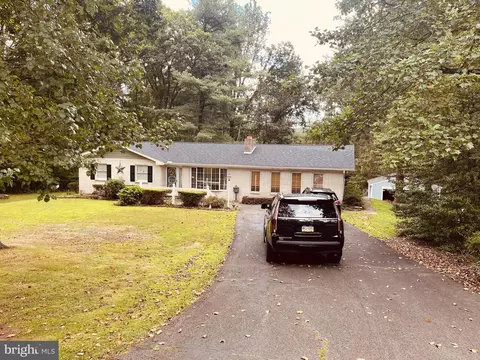 1254 W Broad St, Williamstown, PA 17098