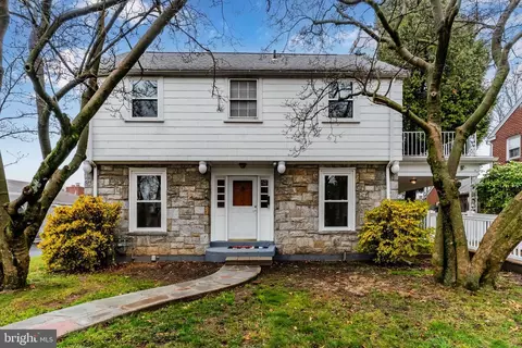 3102 Schoolhouse Ln, Harrisburg, PA 17109