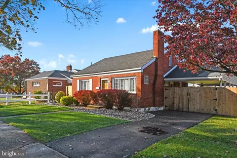 4902 Virginia Ave, Harrisburg, PA 17109