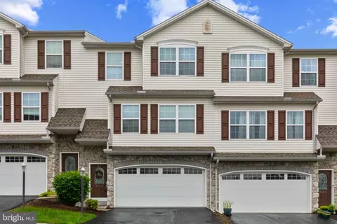 4654 Margarets Dr, Harrisburg, PA 17110