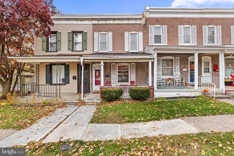 210 N 67th St, Harrisburg, PA 17111