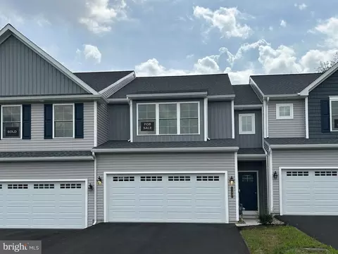 132 Magnolia Dr, Middletown, PA 17057